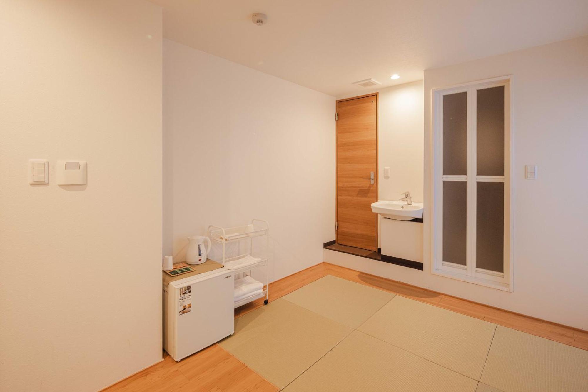 Miro Hotel Momodanikoen-Mae Oszaka Szoba fotó