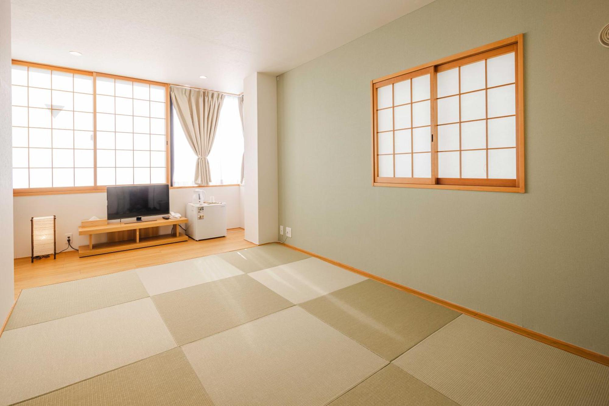Miro Hotel Momodanikoen-Mae Oszaka Szoba fotó