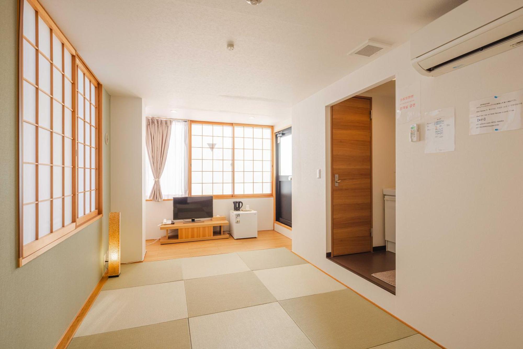 Miro Hotel Momodanikoen-Mae Oszaka Szoba fotó
